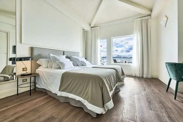 Tek Büyük Yataklı Oda, Balkon, Deniz Manzaralı