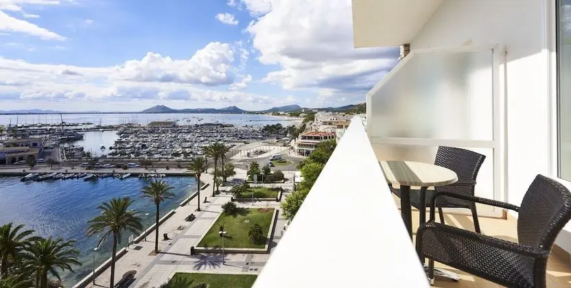 Tek Büyük Yataklı Oda, Balkon, Deniz Manzaralı