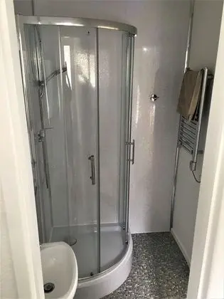 İki Ayrı Yataklı Oda, Banyolu/Duşlu