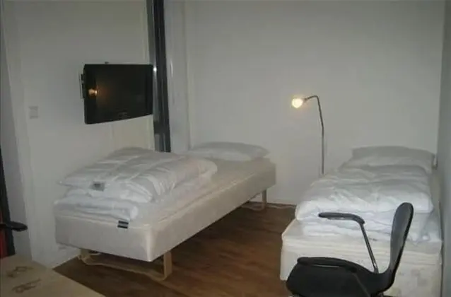 İki Ayrı Yataklı Oda, Küçük Mutfak