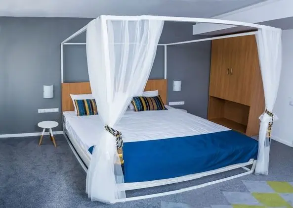 Deluxe Tek Büyük Yataklı Oda