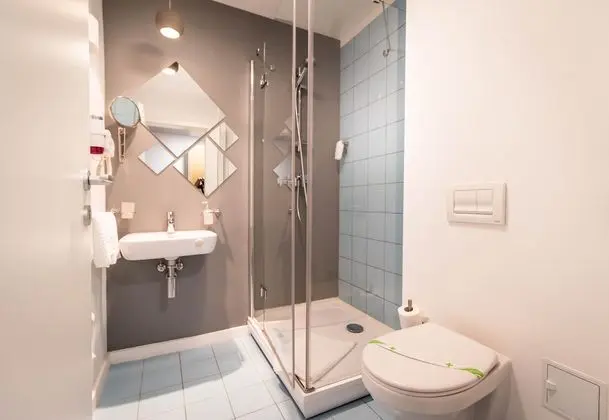 Economy Tek Büyük Yataklı Oda