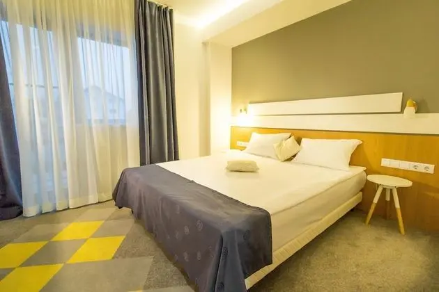 Standard Tek Büyük Yataklı Oda