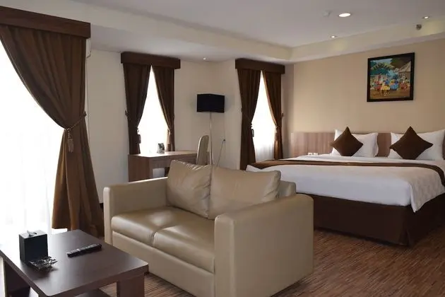 Deluxe Tek Büyük Yataklı Oda