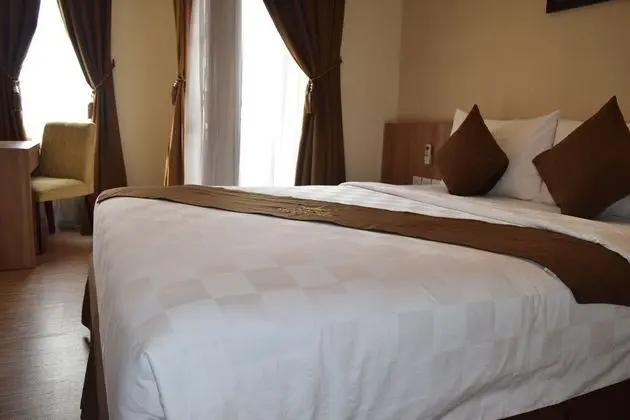 Superior Oda, 1 Büyük (Queen) Boy Yatak