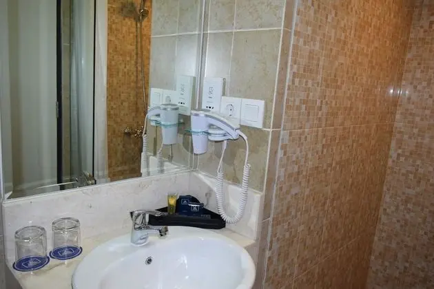 Superior Oda, 1 Büyük (Queen) Boy Yatak