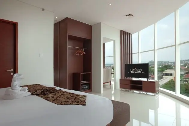 Junior Süit, Şehir Manzaralı