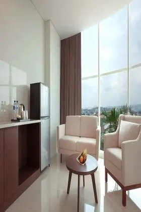 Junior Süit, Şehir Manzaralı