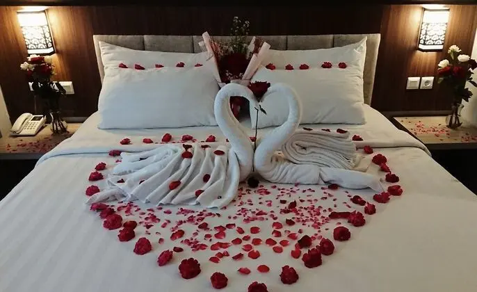 Deluxe Tek Büyük Yataklı Oda