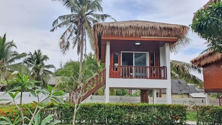 Twin Bungalow, Air-Conditioning