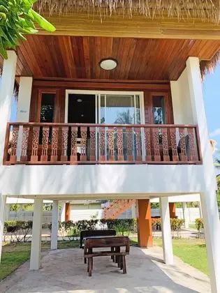 Twin Bungalow, Air-Conditioning