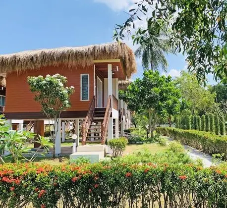 Twin Bungalow, Air-Conditioning