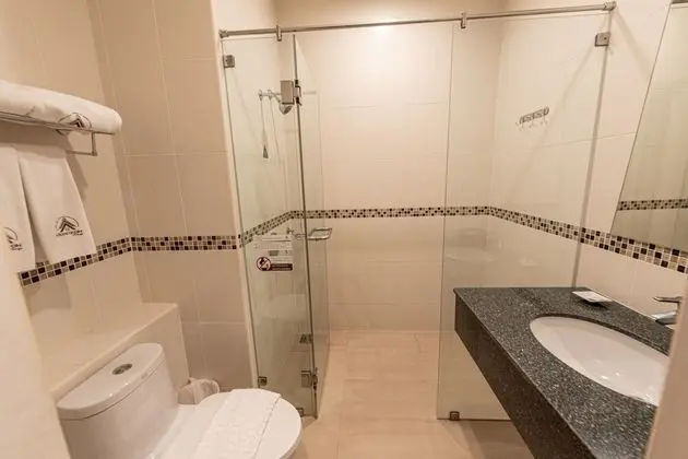 Standard Tek Büyük veya İki Ayrı Yataklı Oda, Bahçe Manzaralı