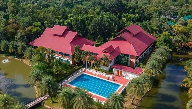 Standard Tek Büyük veya İki Ayrı Yataklı Oda, Bahçe Manzaralı