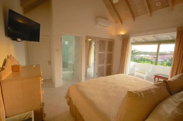 Villa, 4 Yatak Odası, Sigara İçilebilir