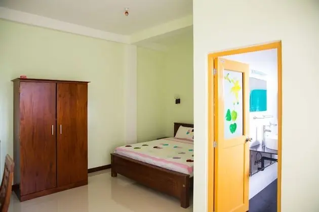 Luxury Tek Büyük Yataklı Oda, Banyolu/Duşlu, Bahçe Manzaralı
