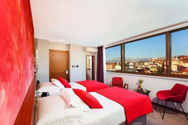 Deluxe Tek Büyük veya İki Ayrı Yataklı Oda, Şehir Manzaralı