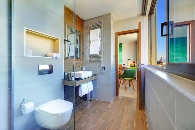 Deluxe Tek Büyük veya İki Ayrı Yataklı Oda, Şehir Manzaralı