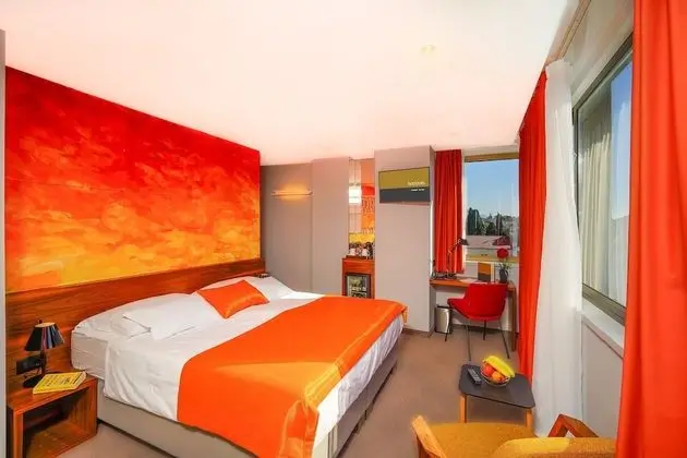 Superior Tek Büyük veya İki Ayrı Yataklı Oda, Deniz Manzaralı