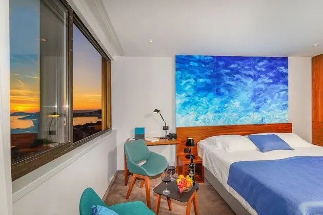 Superior Tek Büyük veya İki Ayrı Yataklı Oda, Deniz Manzaralı