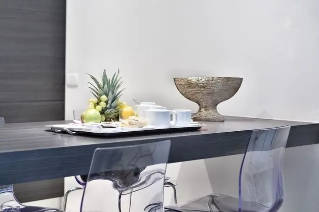 Süit, 1 Büyük (Queen) Boy Yatak ve Çekyat