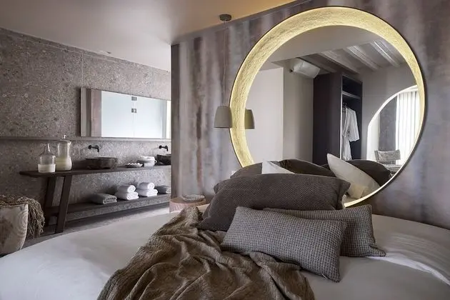 Elegant Suite with Sharing Pool (2 Adults)