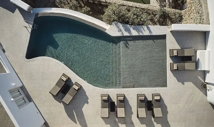 Elegant Suite with Sharing Pool (2 Adults)