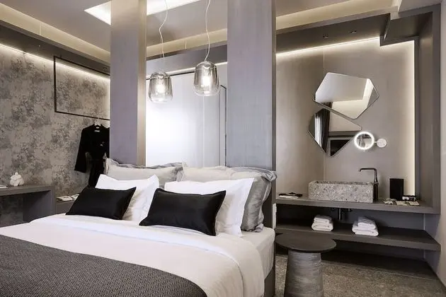 Sunset Deluxe Sea View Suite