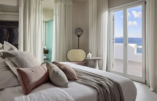 Sunset Deluxe Sea View Suite