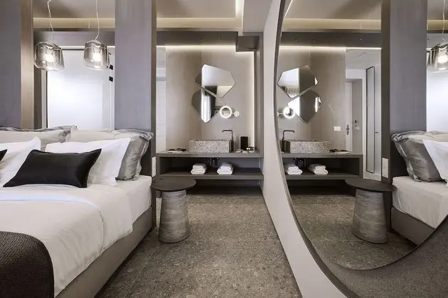 Sunset Deluxe Sea View Suite