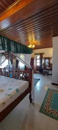 Superior Tek Büyük veya İki Ayrı Yataklı Oda