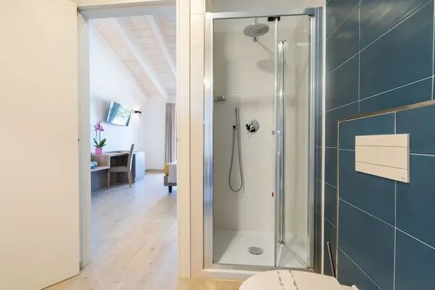 Deluxe Tek Büyük veya İki Ayrı Yataklı Oda, 1 Yatak Odası, Balkon, Deniz Manzaralı