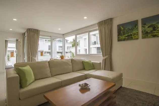Deluxe One Bed Suite