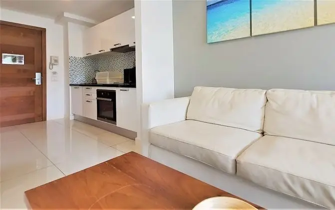 Deluxe Studio Ground Floor