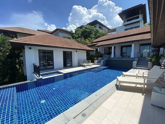 3 Bed Seaview