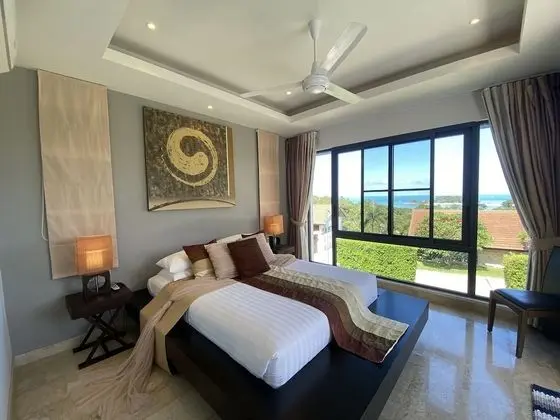 3 Bed Seaview