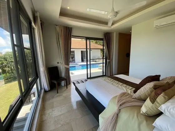 3 Bed Seaview