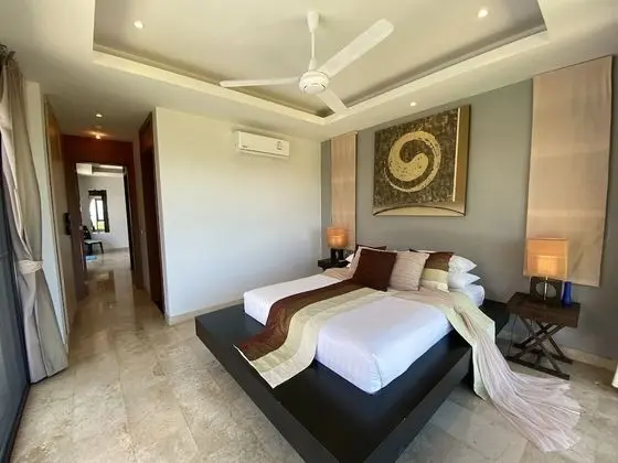 3 Bed Seaview