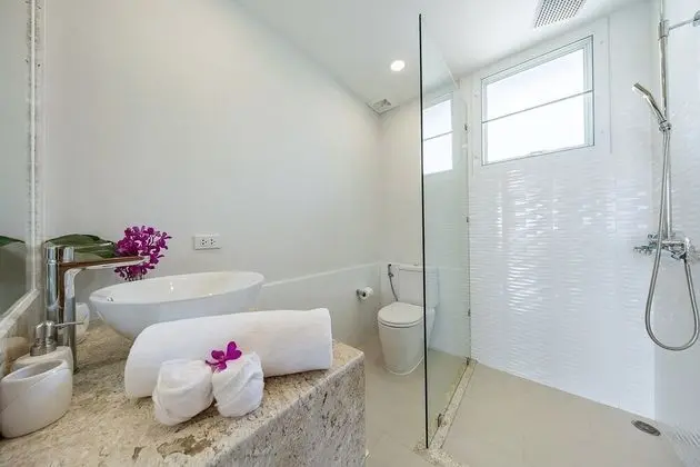 3 Bed Semi - Seaview
