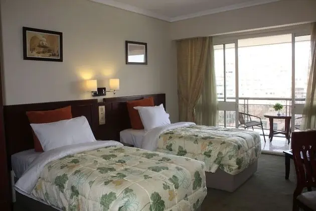 Standard Tek Büyük veya İki Ayrı Yataklı Oda (Nile View)