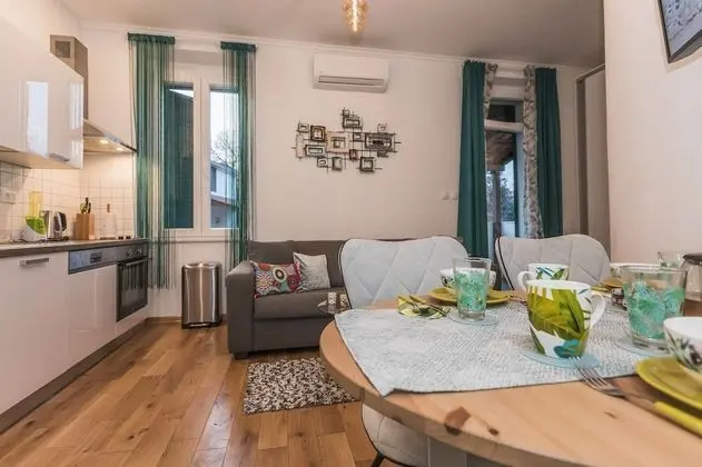 Superior Stüdyo, Balkon
