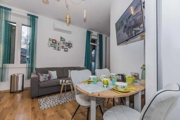 Superior Stüdyo, Balkon