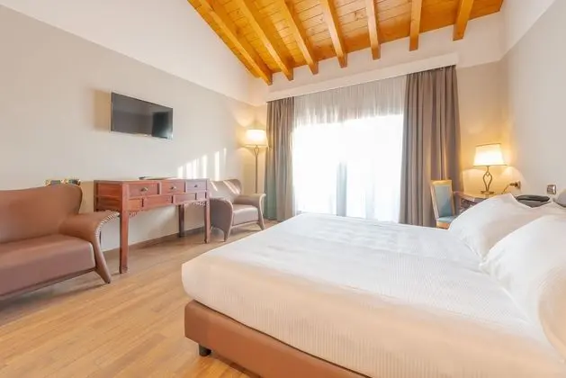 Superior Oda, Göl Manzaralı