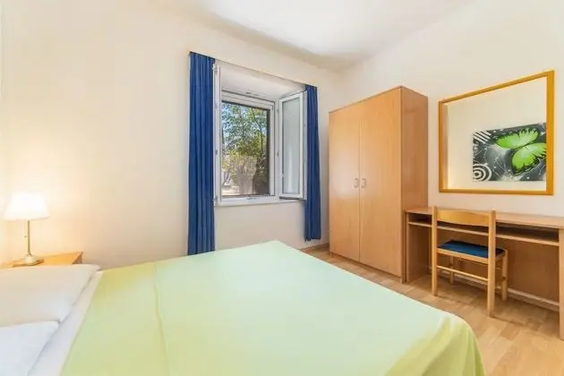 Apart Daire (Horizont - 150 m from pebble beach - )
