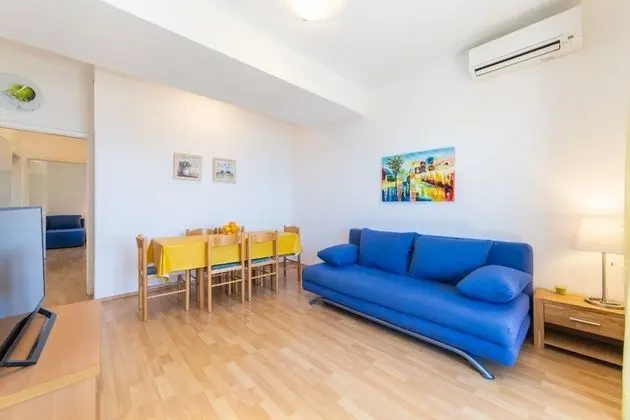 Apart Daire (Horizont - 150 m from pebble beach - )