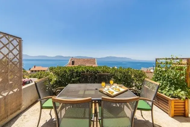 Apart Daire (Horizont - 150 m from pebble beach - )