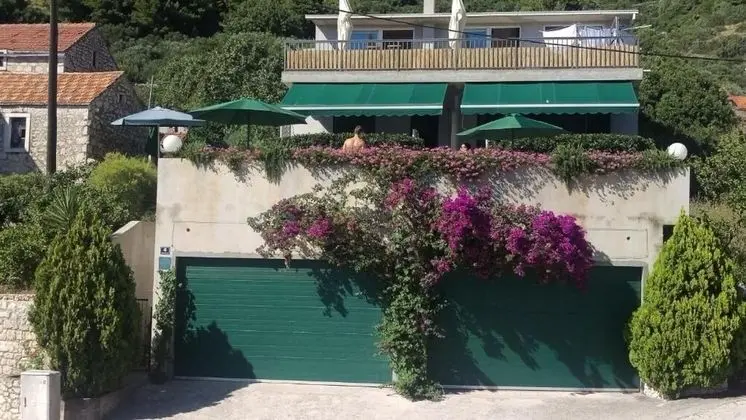 Apart Daire (Horizont - 150 m from pebble beach - )