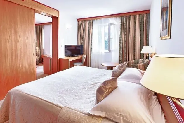 Standard Junior Suite