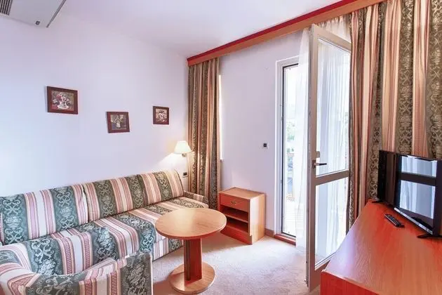 Standard Junior Suite