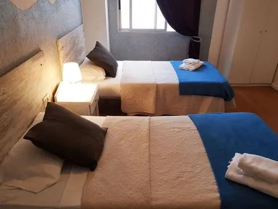Basic Tek Büyük veya İki Ayrı Yataklı Oda